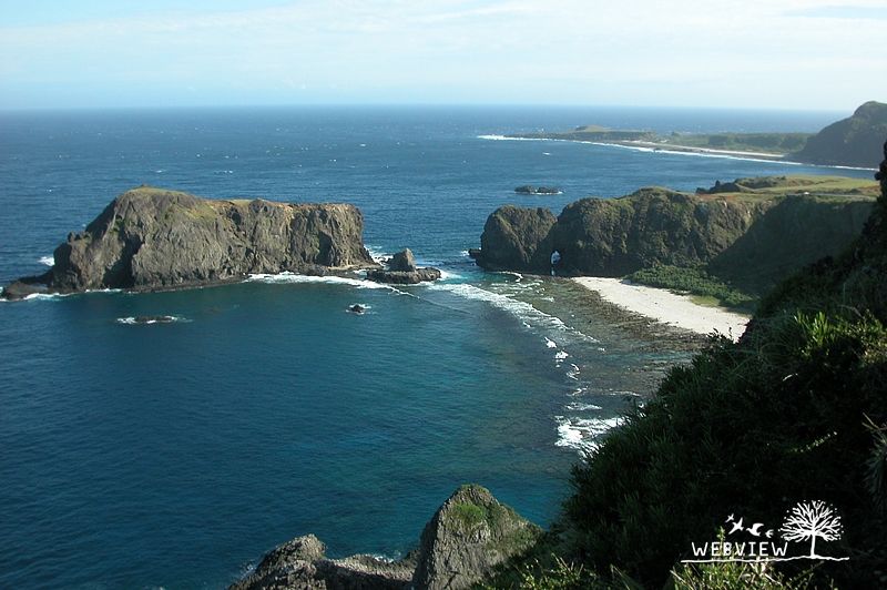 綠島海岸的睡美人岩與哈巴狗岩